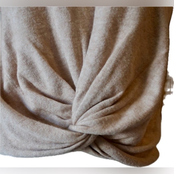 NWOT Beige Small Fate Twisted Front V-Neck Cropped Long Sleeved Soft Sweater - Picture 6 of 7